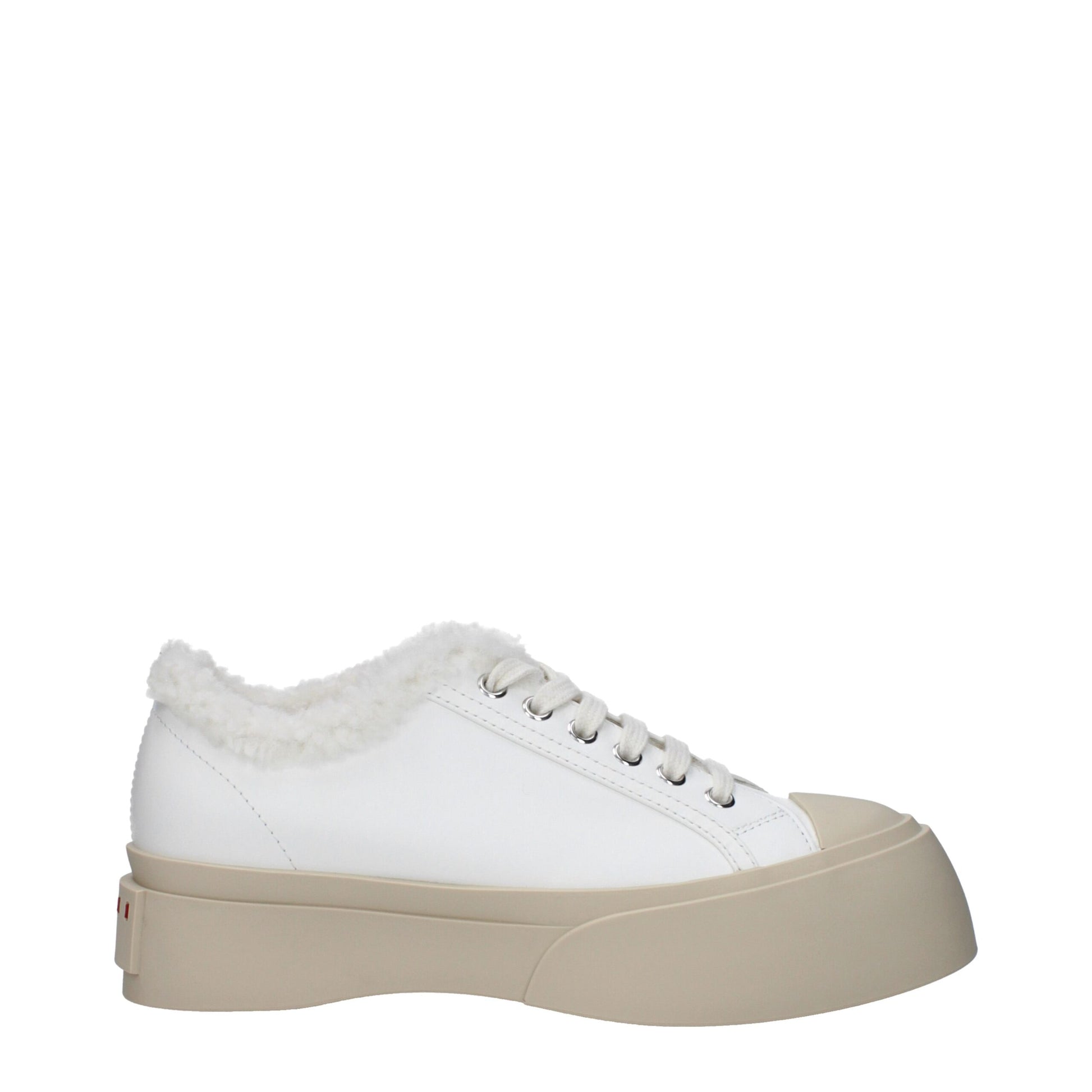 White leather sneaker with beige platform sole and fluffy shearling lining