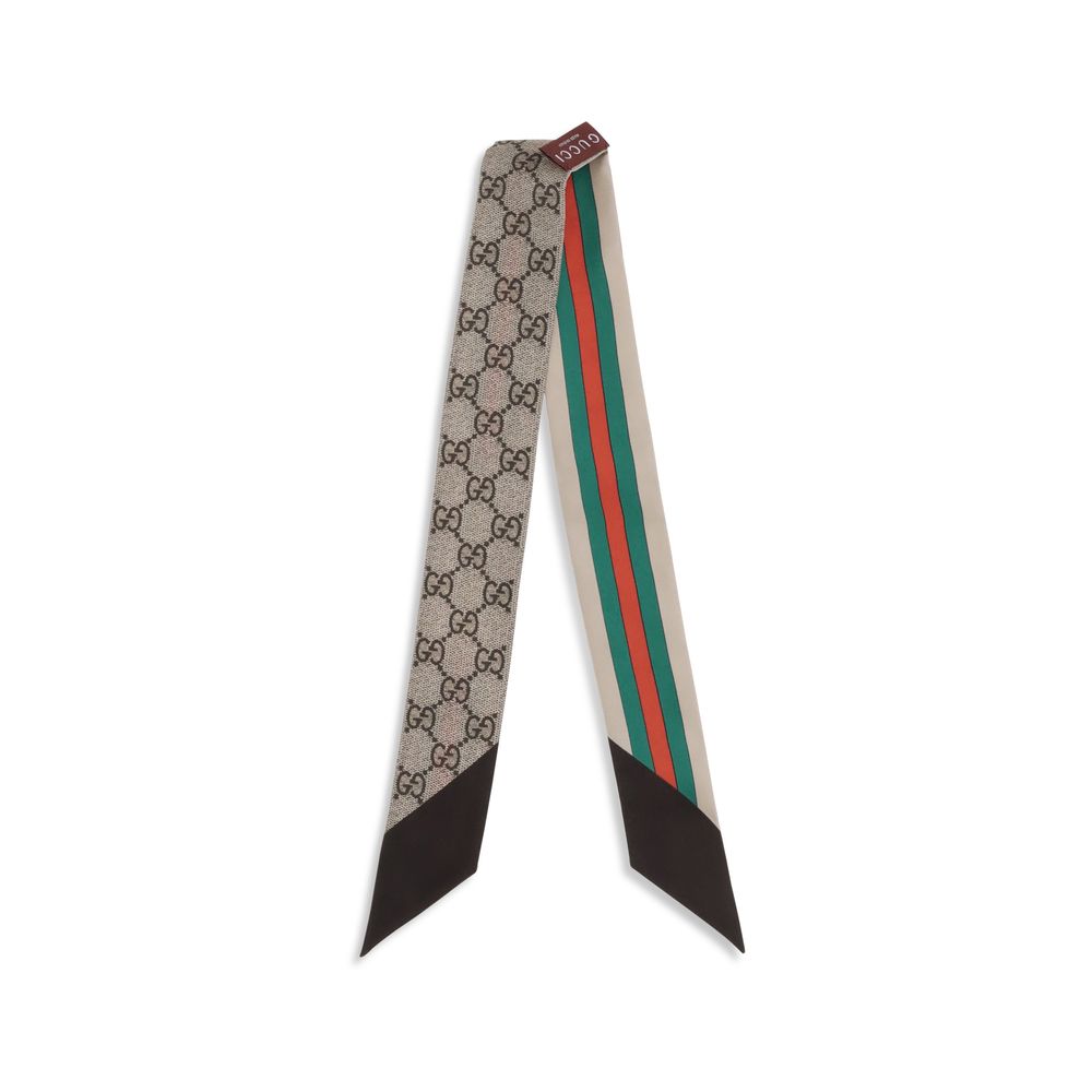 Gucci beige silk scarf with GG pattern and green-red-green stripes, black pointed ends